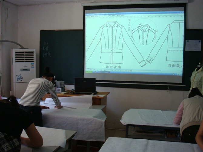 长沙服装设计学校--教学
