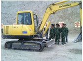 甘肃挖掘机培训，兰州挖掘机培训学校